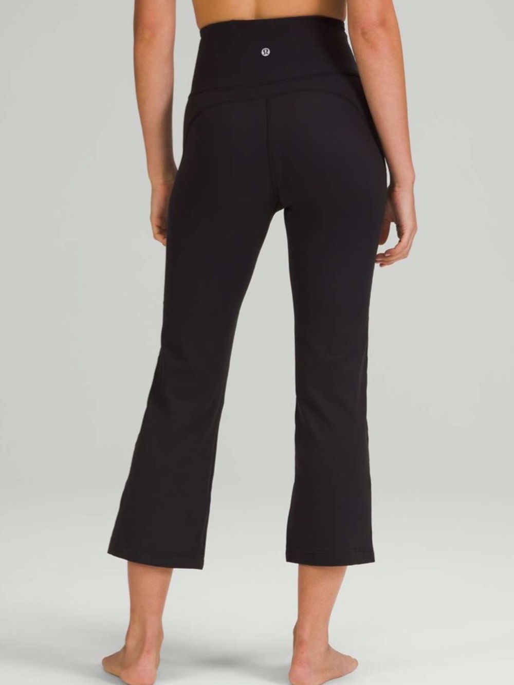 Lululemon Groove Super-High-Rise Crop 23”